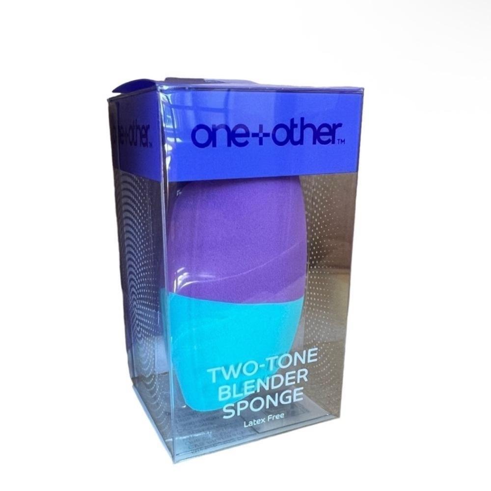 BUY NOW - One + Other Two-Tone Blender Sponge